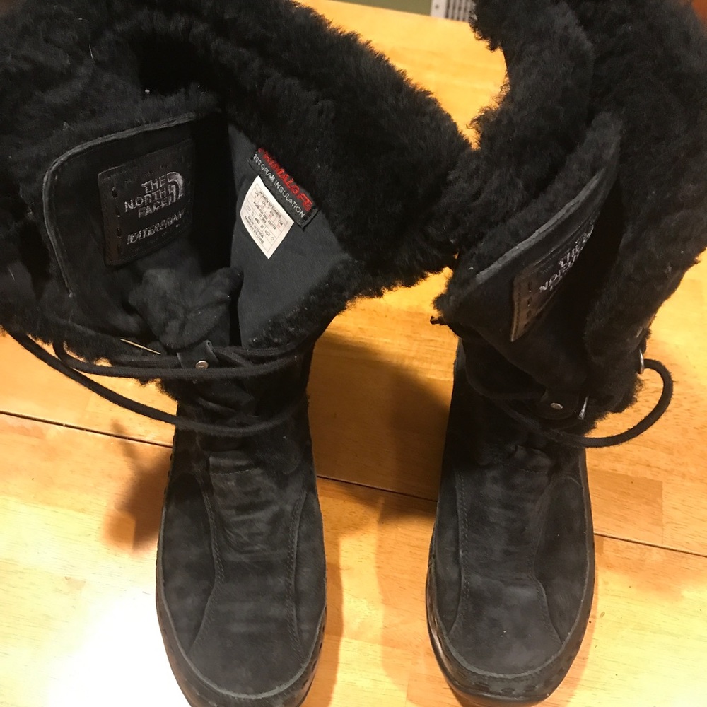 North Face Women’s Black Suede Boots Lace-Up Insulated Winter boots Size 9
